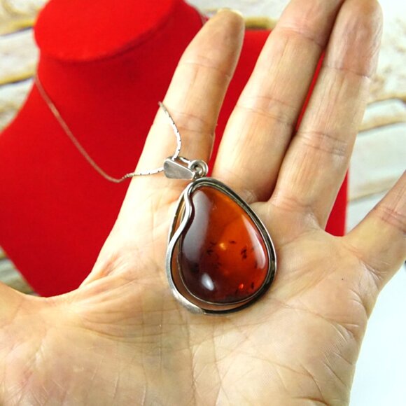 Big Amber and 925 Silver Pendant With 18" Fine Chain - Amber Gift For Her - Picture 8 of 15